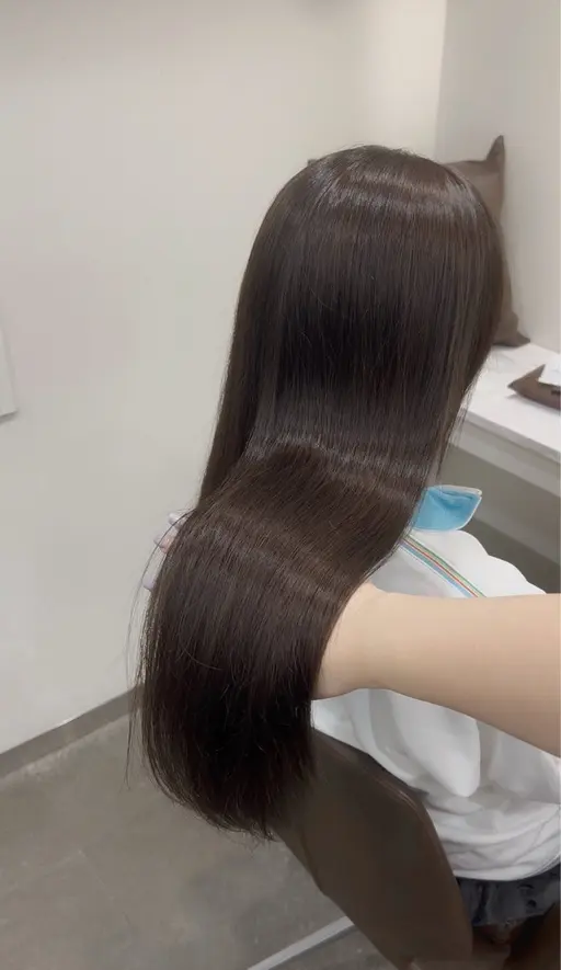 【美髪縮毛矯正】縮毛矯正➕プレミアムトリートメント🧴🫧起きてそのままでツヤツヤのストレートヘアに✨