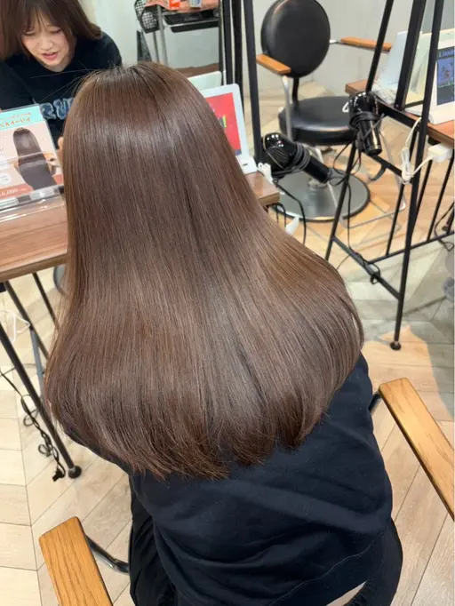 ✨乾かすだけで艶髪✨縮毛矯正