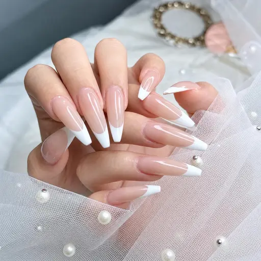 🌷10本長い出し＋フレンチ／ミラーネイル💅💃💅
