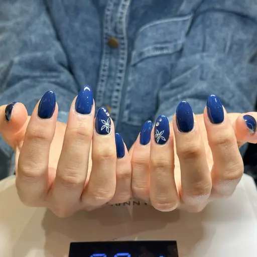 【検定モデル】ハンド長さだし（ワンカラー＋フラットアート＋ストーン）※雀宮本店でのご案内