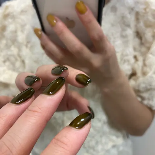 亀裂ありソフトジェルオフ(爪の整形➕補強➕甘皮ケア➕オイル保湿込み)💅🏻