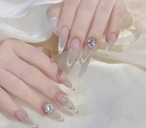 🌈人気NO.2🌈ケア込み・チップ長さ出し10本+アートやり+パーツ2個🩷