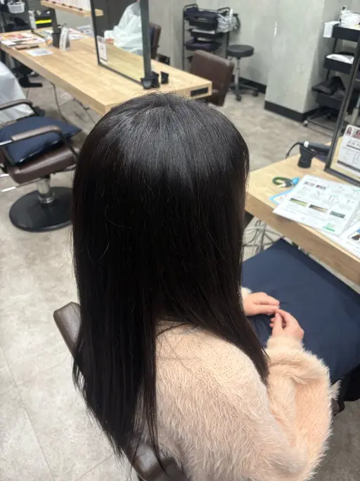 縮毛矯正+トリートメント🍀💫(⚠️ブリーチ、ホームカラー履歴のない方限定⚠️)