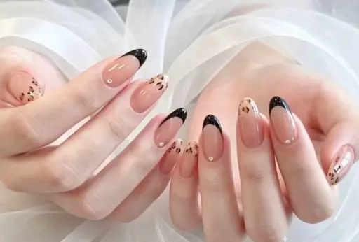 夏 おすすめ✨ フレンチネイル