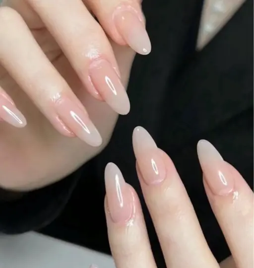 🎀チップ長さだしワンカラーorラメグラデーション🎀4個パーツ付き🎀ソフトジェルオフ500🎀スカルプオフ1100円