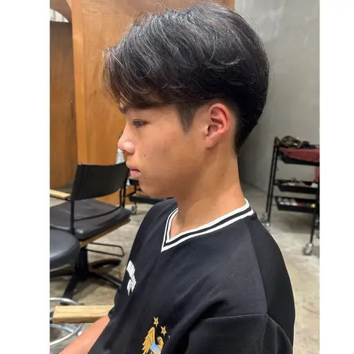 メンズ刈り上げ有りセンターパート🧑🏻🦰