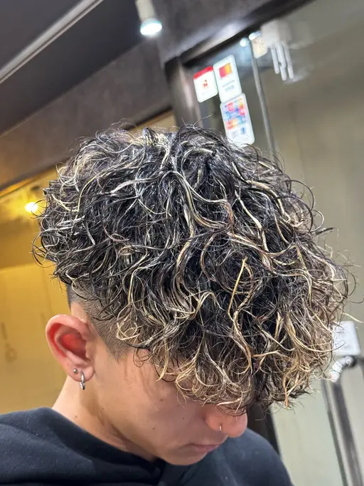 【新規限定/期間限定】🔥メンズカット&金メッシュ&スペインカール🔥