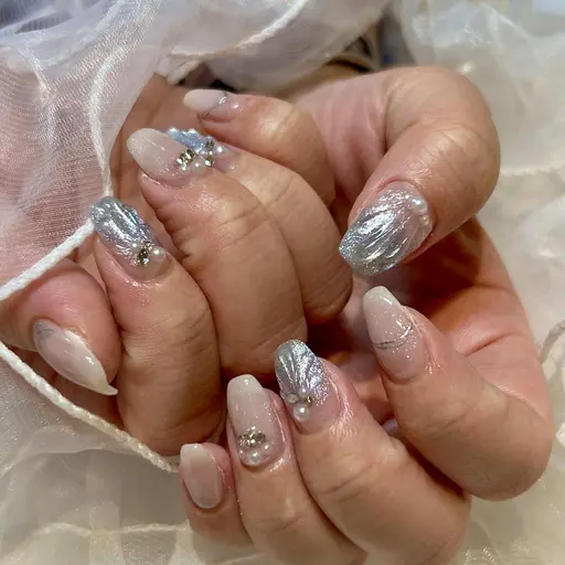 🫧7/24(金)12:00/17:00/19:00限定価格✨🉐持込アートOK💎ジェルアート🔟本