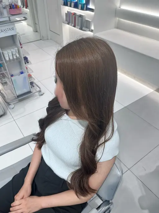 💫残り3名様限定💫髪色を明るくしたい方💫 カラー➕1stepケアトリートメント付き💆♀️💆♂️