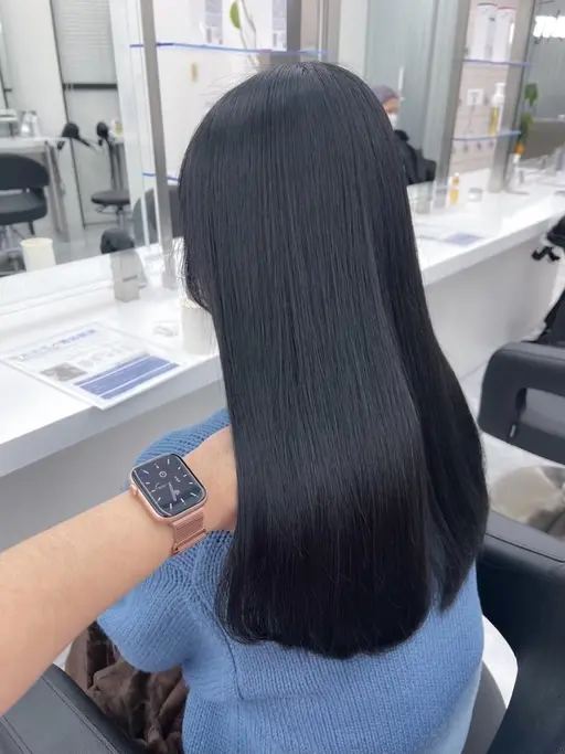 【❤️🔥ブリーチ毛の方必見❤️🔥】ブリーチ毛でもサラ艶縮毛矯正+カット✂️(ケア剤込)🫧