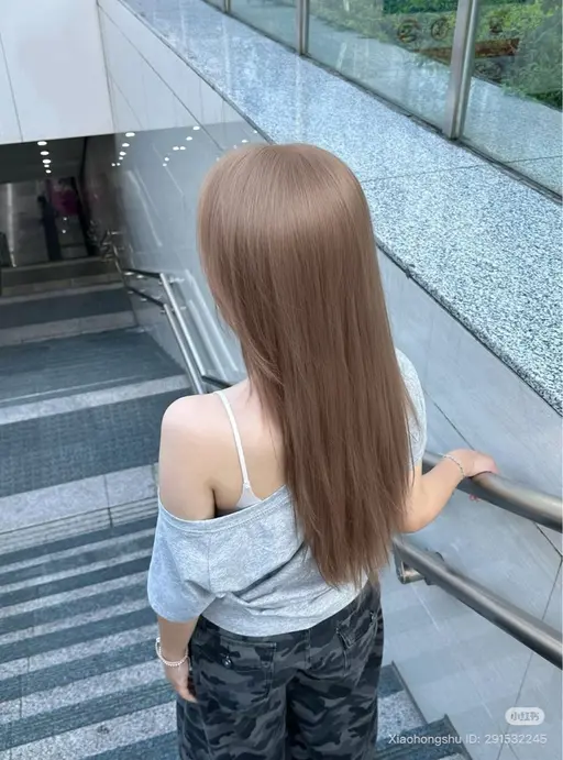✨モデル様募集中✨ブリーチリタッチ➕うる艶カラー☘️
