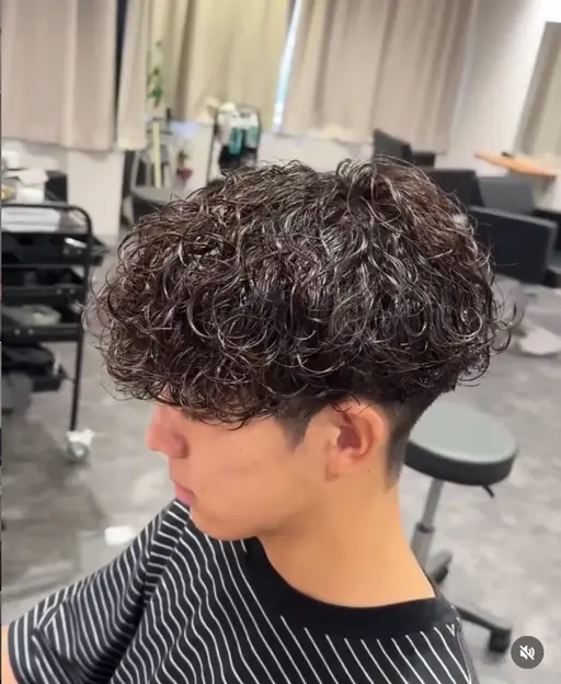 【期間限定】 カット+メンズパーマ各種