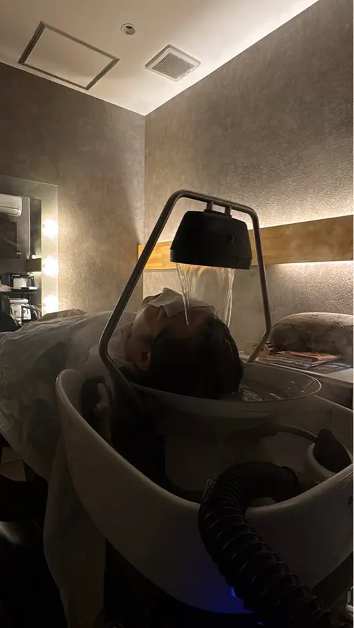 リラクゼーションメニュー🛁🩵頭身浴 + ヘッドスパ 🫧
