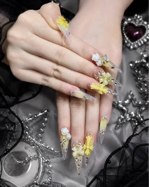 🎀【チップ長さだし10本】持ち込みOK♡10本アート+パーツ・ストーン付け放題+オフ🆓💅
