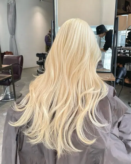 ロングリタッチやムラで不安な方へ...💡)))ケアブリーチダブルカラー相談メニュー¥19350→¥12000