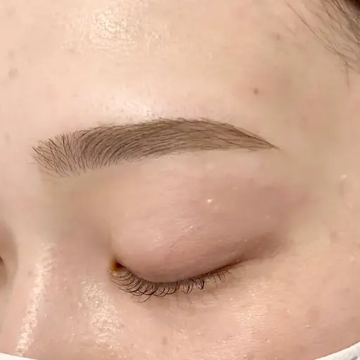 眉毛WAX(間引き、カット込み)★練習モデル★