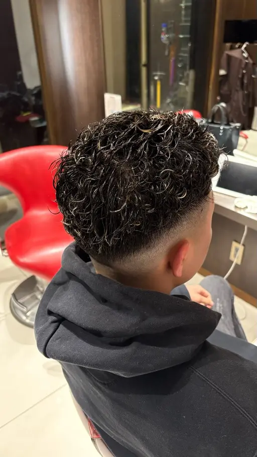 【🌩️メンズ限定🌩️】👌🏿カット+パーマ👌🏿