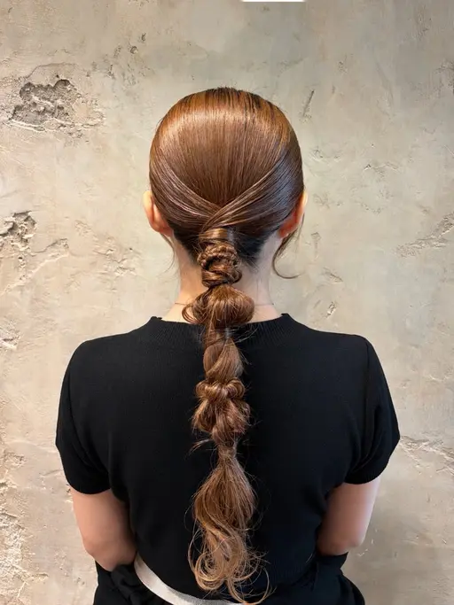 《新宿》【7/6(月)11:00~】タイトヘアセット🐈⬛ 結婚式お呼ばれ、推し活やイベント前に是非‼️✨️