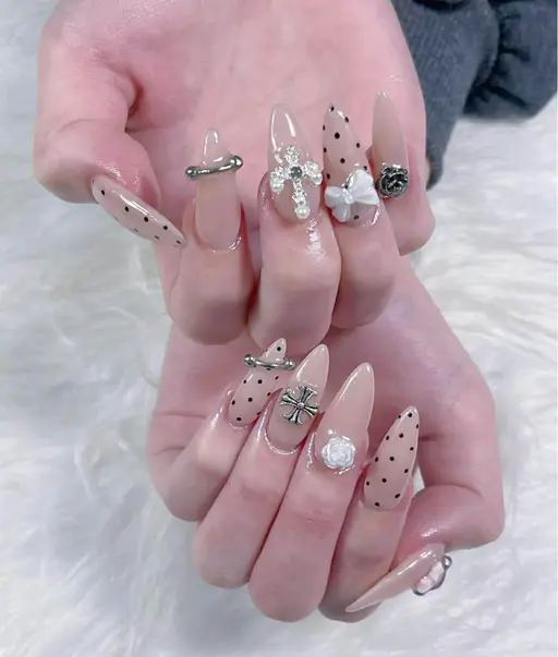 [チップ長さ出し10本込み] シンプル持ち込みアートやり＋パーツつけ放題