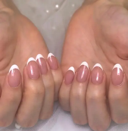 【オフなし】白フレンチネイル🫧(ベースカラーあり♪)