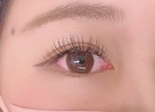 LEDフラットラッシュ100本 持続力UP・オイルクレンジングOK アイパック・コーティング付き✨
