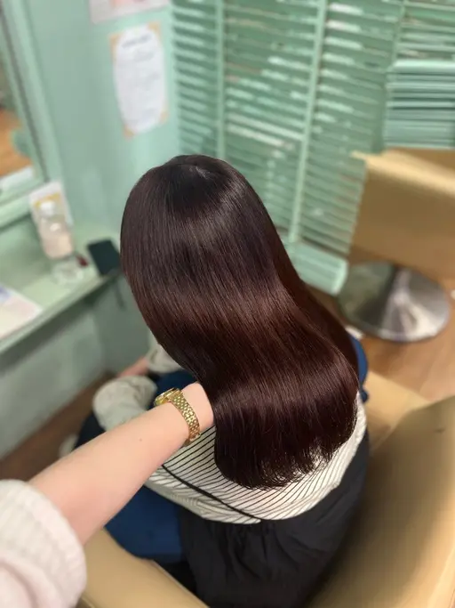 【秋カラー🍂】【前髪の割れや浮きが気になる方に⚡️】透明感カラー🫧➕前髪生え癖矯正❣️➕1STEPトリートメント付き