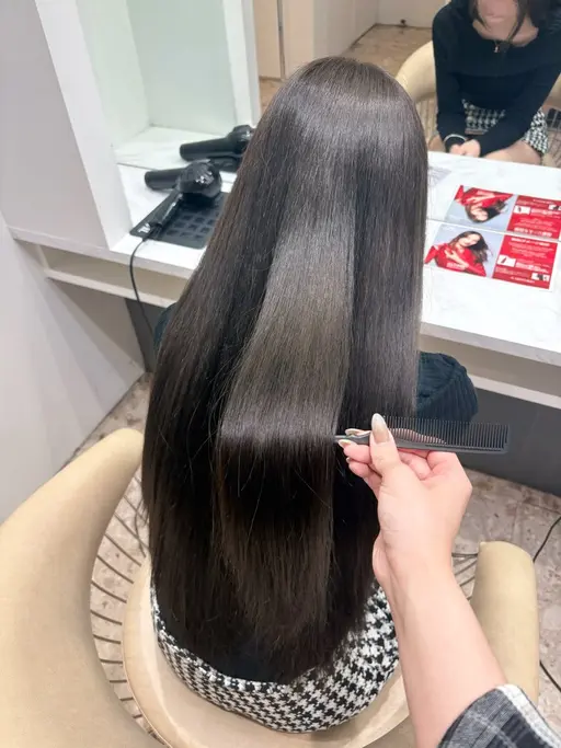 垢抜け透明感カラー➕レイヤーカット🩵
