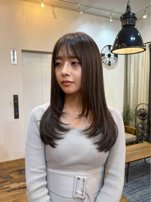 前髪ありロング(鎖骨下以下)の方限定レイヤーカット♡+クイックトリートメント付き 3cm以上カット