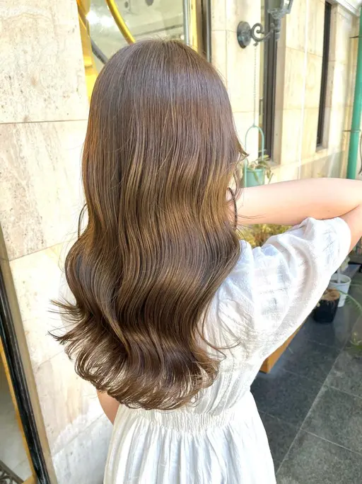 夏カラーにチェンジ🧚♂️✨ブリーチなしダブルカラー+似合わせお顔周りカット+極潤7STEPトリートメント