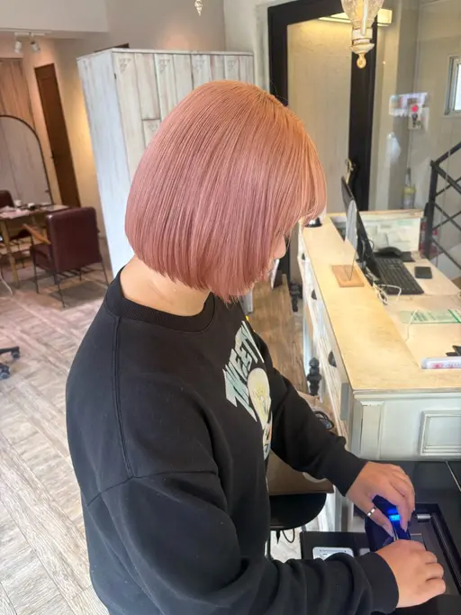W color + cut