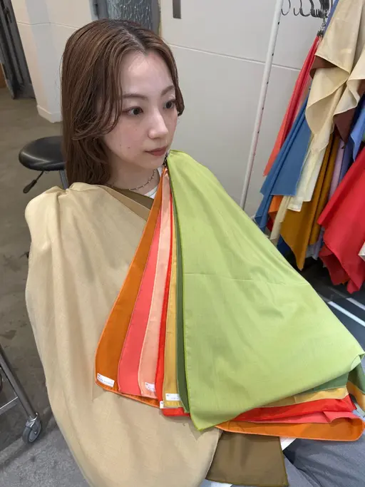 パーソナルカラー診断30分¥4,400 イエベブルベかと春夏秋冬どのシーズンかを診断します