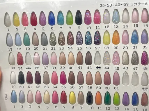 [毎週火曜12:00​〜​14:00］スカルプ10本💅オフ無しのみ