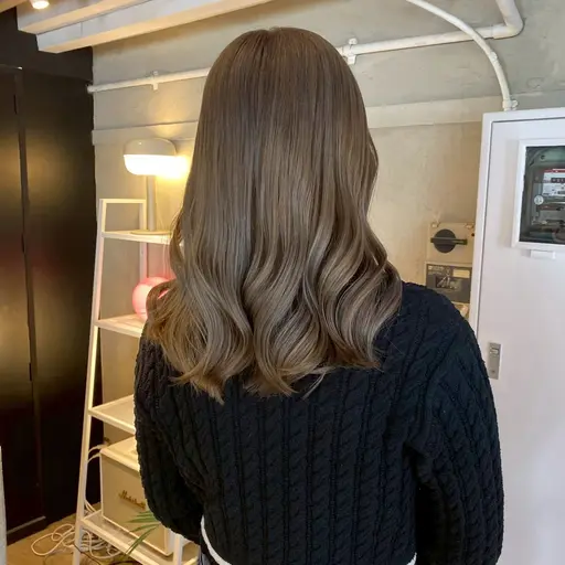8月15限定限定❣️ブリーチリタッチ込➕艶髪カラー➕トリートメント✨️✨️ロング料金なし！