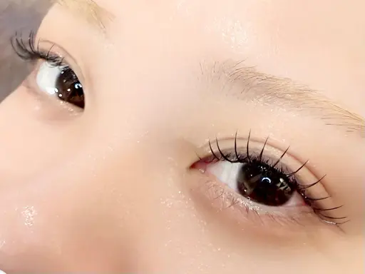 【Instagram掲載OKの方限定】お悩み解消♪LEDまつエク100本まで