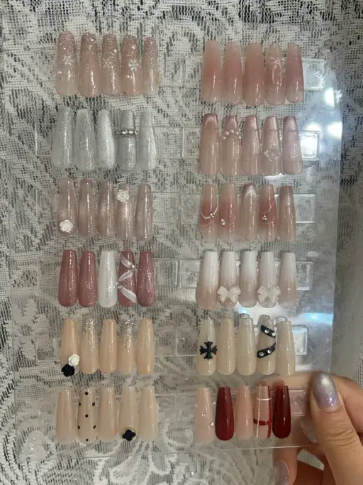 おすすめ🌸 自爪 季節スペシャル定額デザイン¥ 8980→ ¥4580🉐