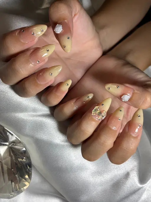🍭🫧チップ(長さだし)やり放題🫧🍭オフ・ケア込み(2時間半以内)人気NO.1メニュー✨✨✨デザイン2種類