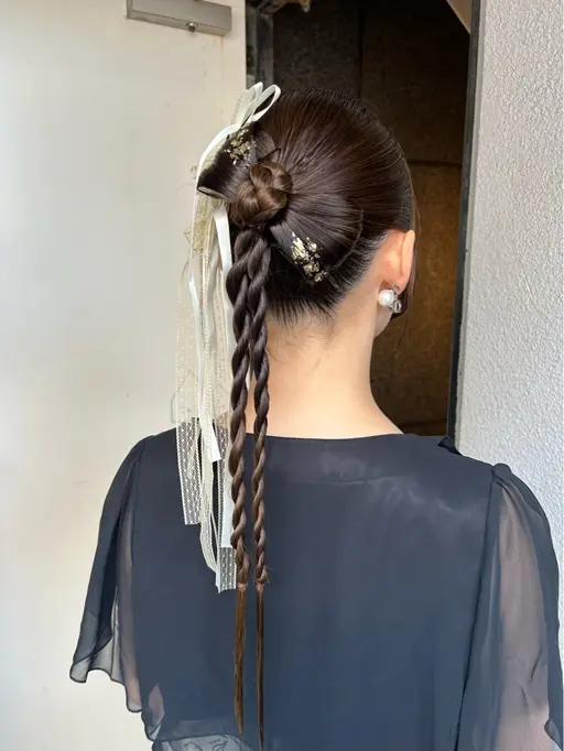 ［🎀ヘアセット🎀］【結婚式／参列／パーティー／ライブ】ふんわり巻き髪スタイルから すっきりタイトなスタイルまで🎗