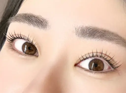 根本から立ち上げ!パリジェンヌラッシュリフト👀
