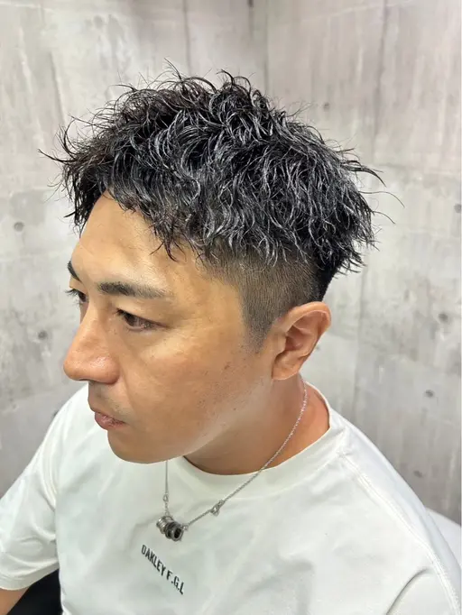 《19時からご新規様限定‼️》⚡️ツイストスパイラルパーマ⚡️➕カット（メンズ限定）⚠️注意事項を必ずお読みください🙇