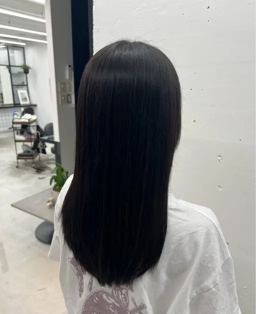 【平日限定‼️】縮毛矯正🌱✨️+似合わせカット✂️+トリートメント🫧