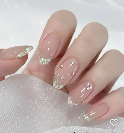 ❣️新店オープン❣️特別メンニュー：ハンドネイル　ガラスフレンチ　🌸パーツ2個無料✨自爪オフケア込み✨長さだし別料金