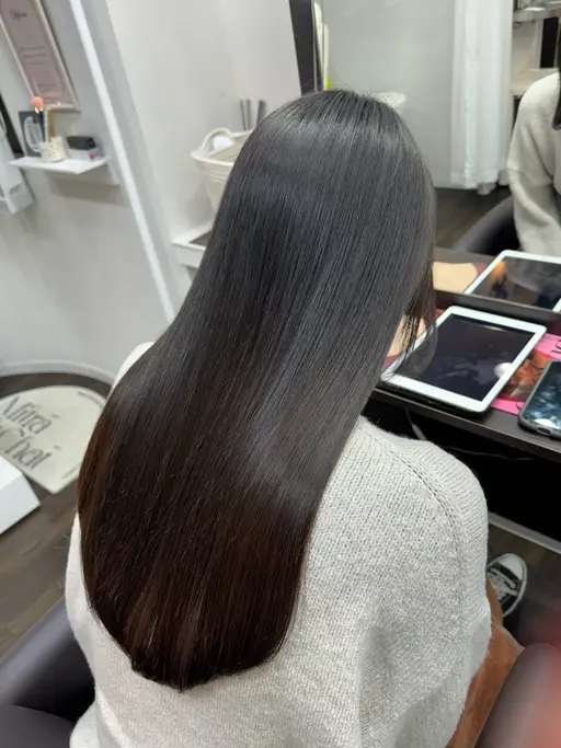 【艶美髪今までに感じた事のない手触り❣️】ドライカット＋ハイブリッド酸性ストレート＋プロテゴ髪質改善トリートメント