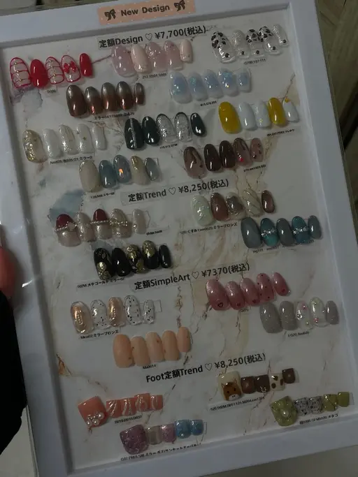 ジェルオフ無料💅ハンド定額SimpleArt コース✨甘皮ケア込!