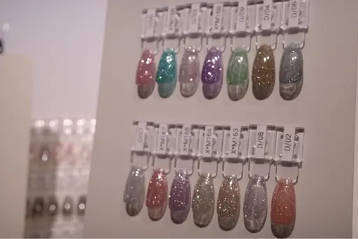 ダイヤモンドフラッシュ💎（オフ無し甘皮ケア込み）15色からお選び頂けます♪