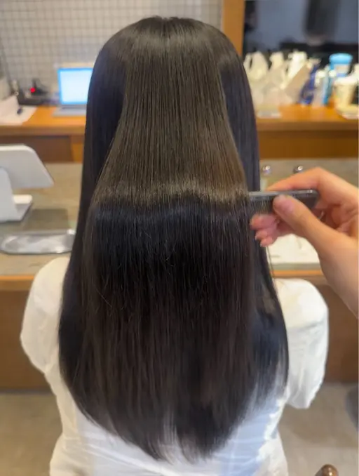 【髪のお悩みなんでも解決!!最高級の薬剤使用✨】酸性ストレート🍀相性のいいトリートメント付き🪖🌟