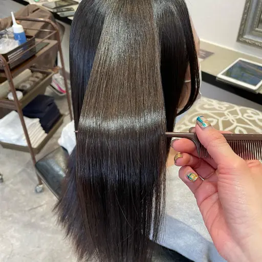 ✨🌈5月、6月限定価格🌈✨🐳✂️似合わせカット+🎨うる艶カラー+♻️髪質改善縮毛矯正🐳