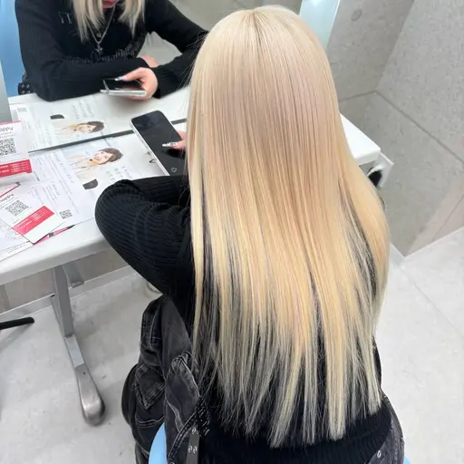 ハイトーンロングに✨ブリーチカラー➕エクステ枚数相談