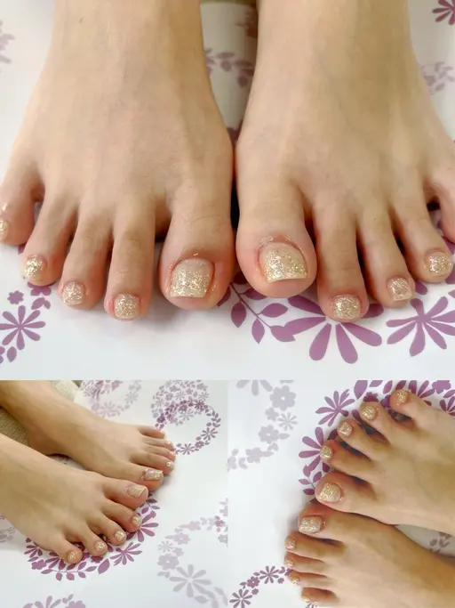 👣 ワンカラー フットネイル¥8,000お好きなカラー1色で仕上げます。シンプルで上品なデザイン♪
