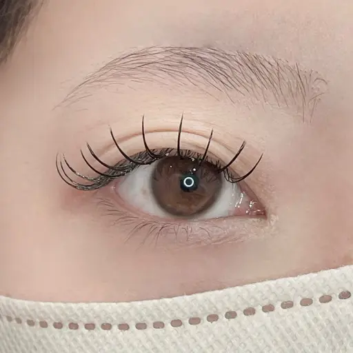 マツエクモデル👀⭐️ 100〜140本 3160円〜