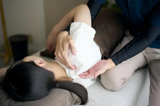 【まずは試してみたい！】初回体験45分。肩こり、首こり、頭が重いなどのお悩みに。カウンセリング、お会計は時間に含まず。